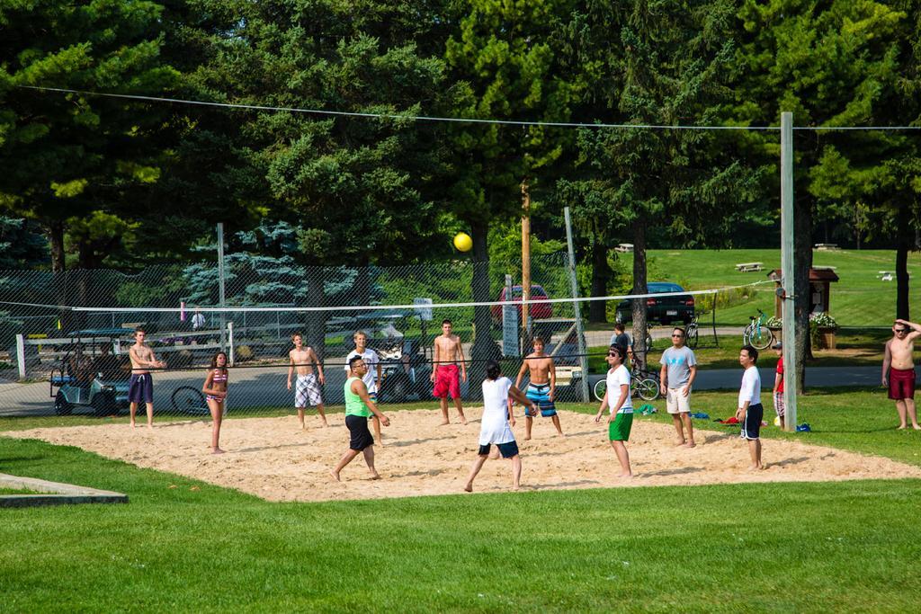 Plymouth Rock Camping Resort Rustic Cabin Elkhart Lake Экстерьер фото