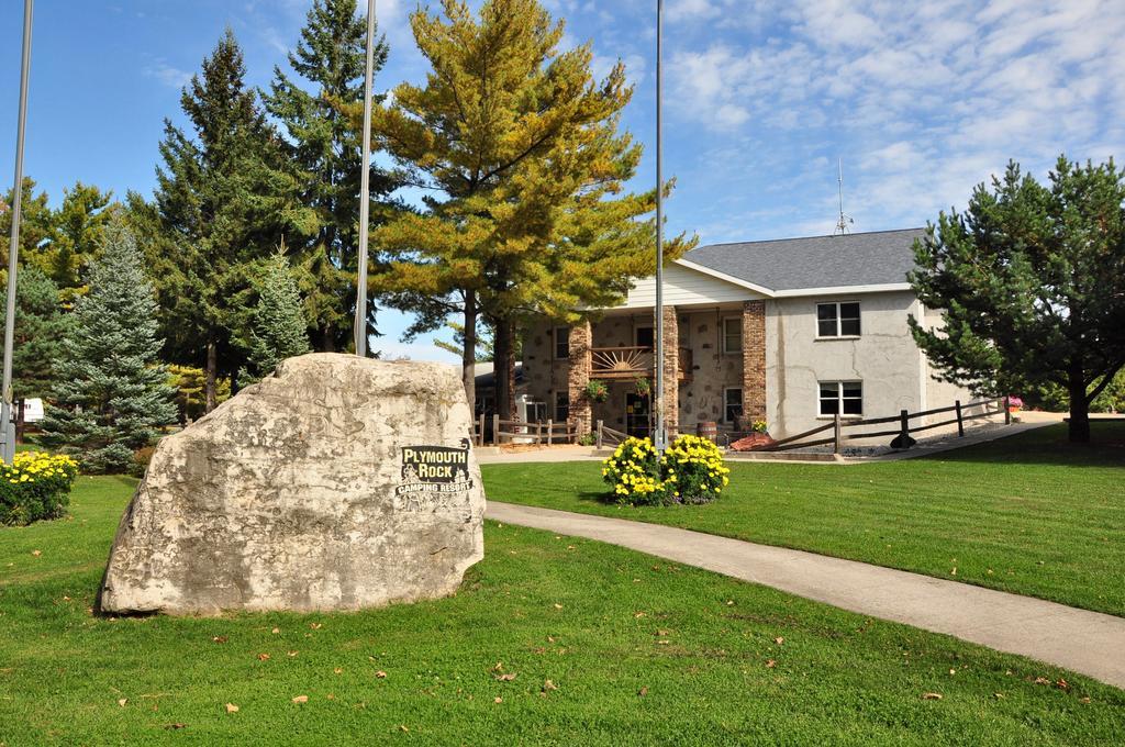 Plymouth Rock Camping Resort Rustic Cabin Elkhart Lake Экстерьер фото