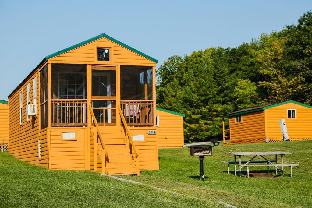 Plymouth Rock Camping Resort Rustic Cabin Elkhart Lake Экстерьер фото